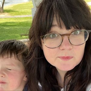 Meet your Posher, Adrienne